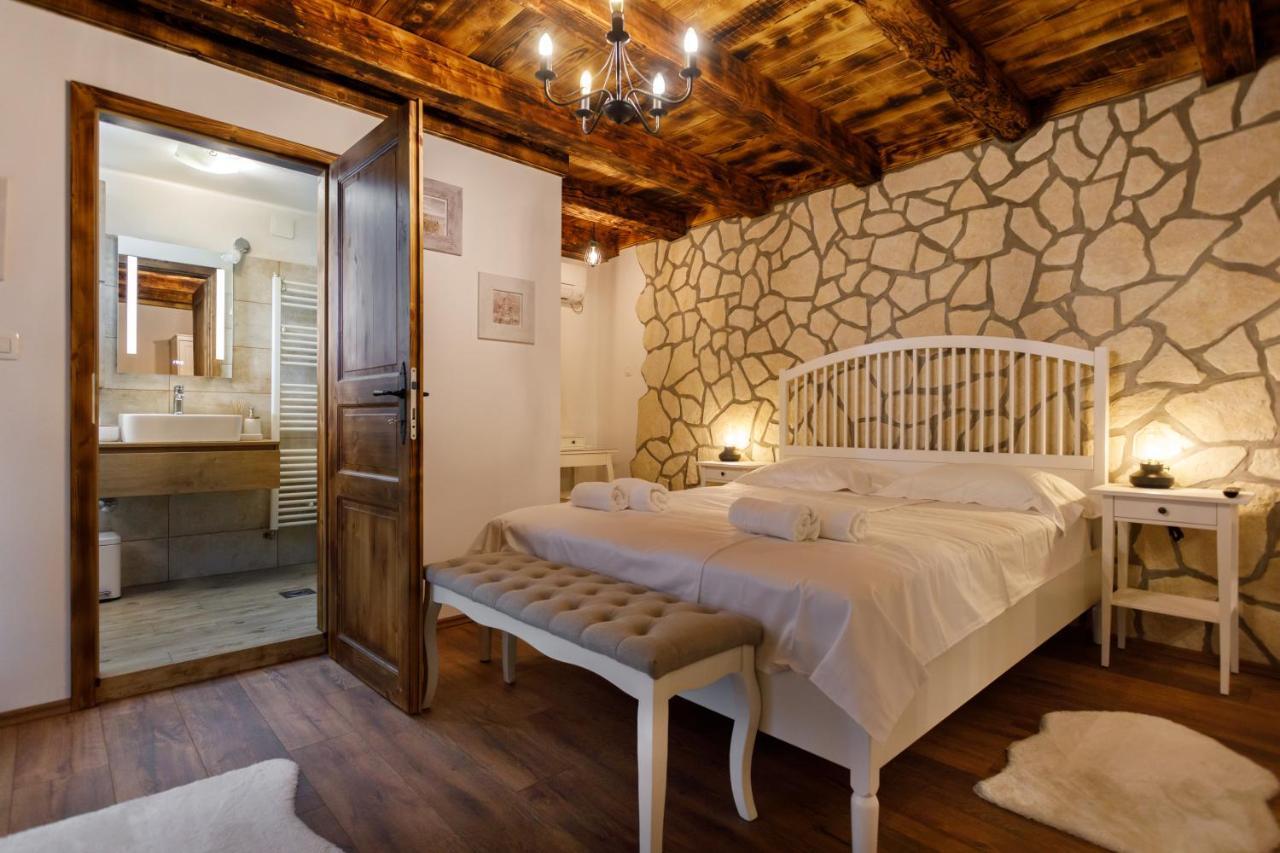 Rustic Apartment Evelin Krk Town Exterior foto